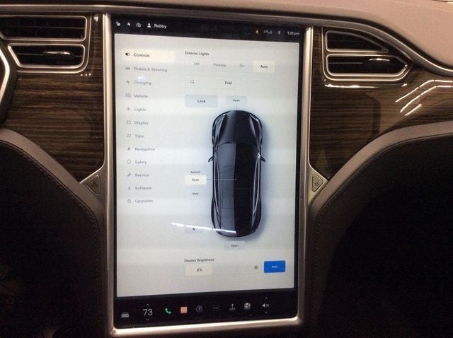 2014 Tesla Model S photo 14
