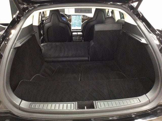 2014 Tesla Model S photo 20