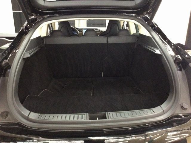2014 Tesla Model S photo 21