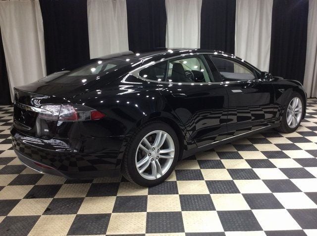 2014 Tesla Model S photo 6