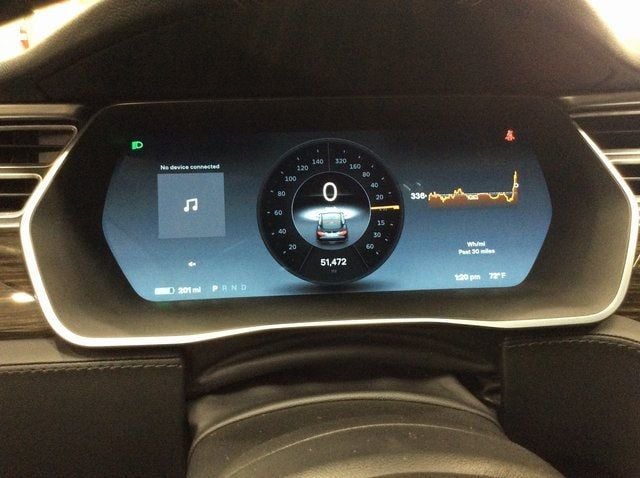 2014 Tesla Model S photo 8