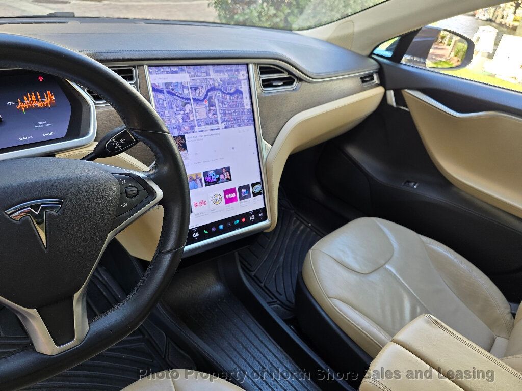 2014 Tesla Model S 85 photo 13