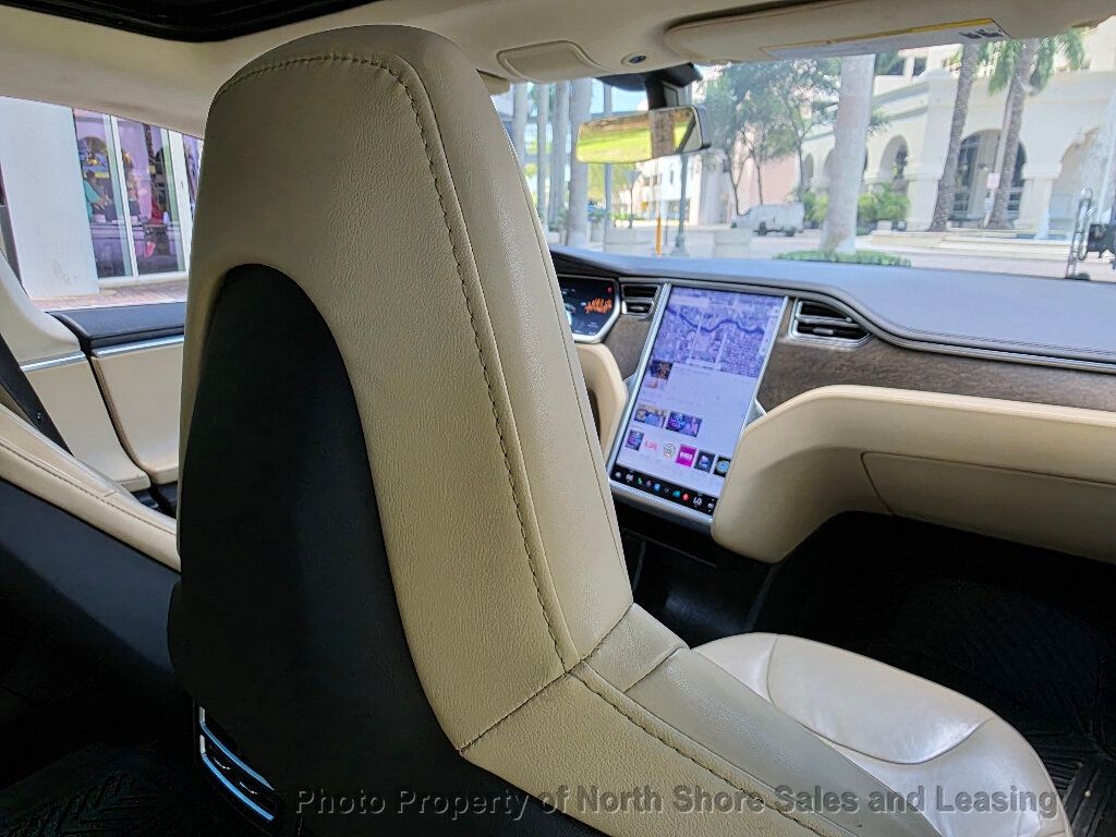 2014 Tesla Model S 85 photo 16