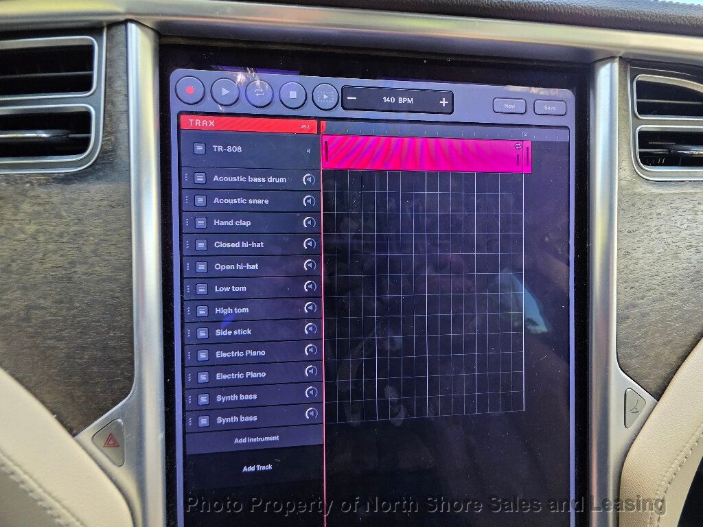 2014 Tesla Model S 85 photo 33