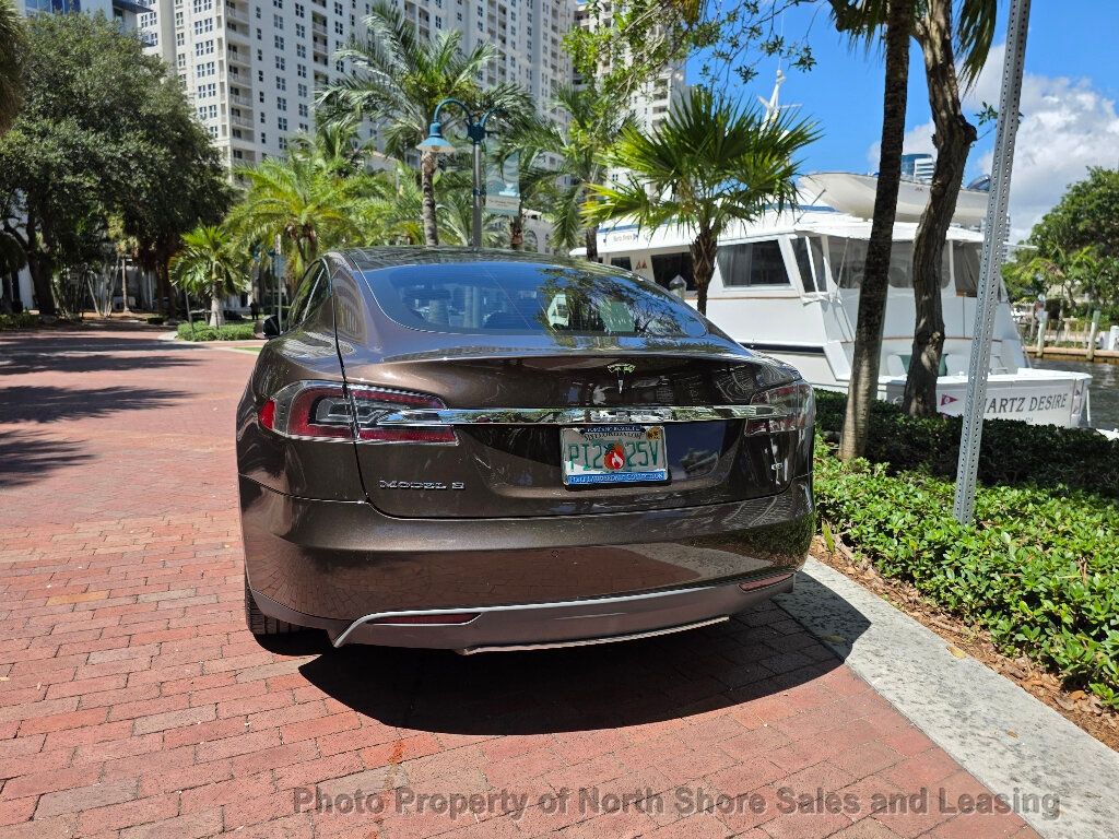 2014 Tesla Model S 85 photo 37