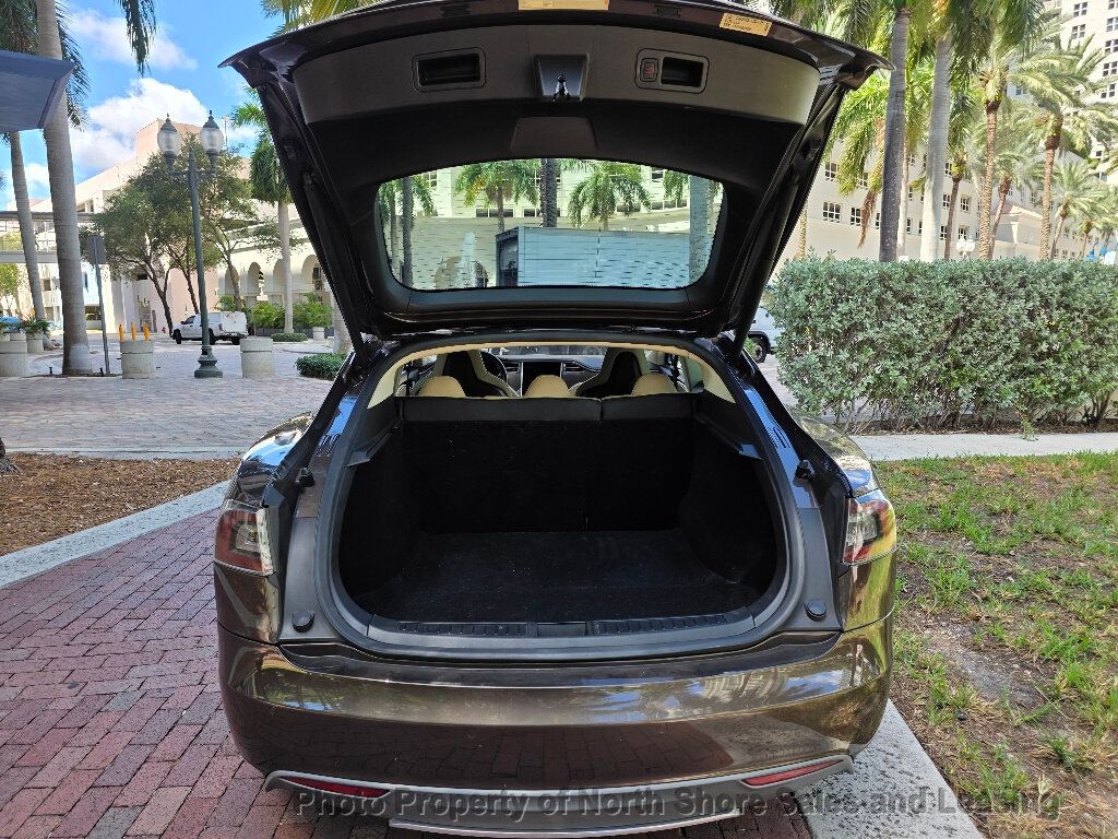 2014 Tesla Model S 85 photo 38