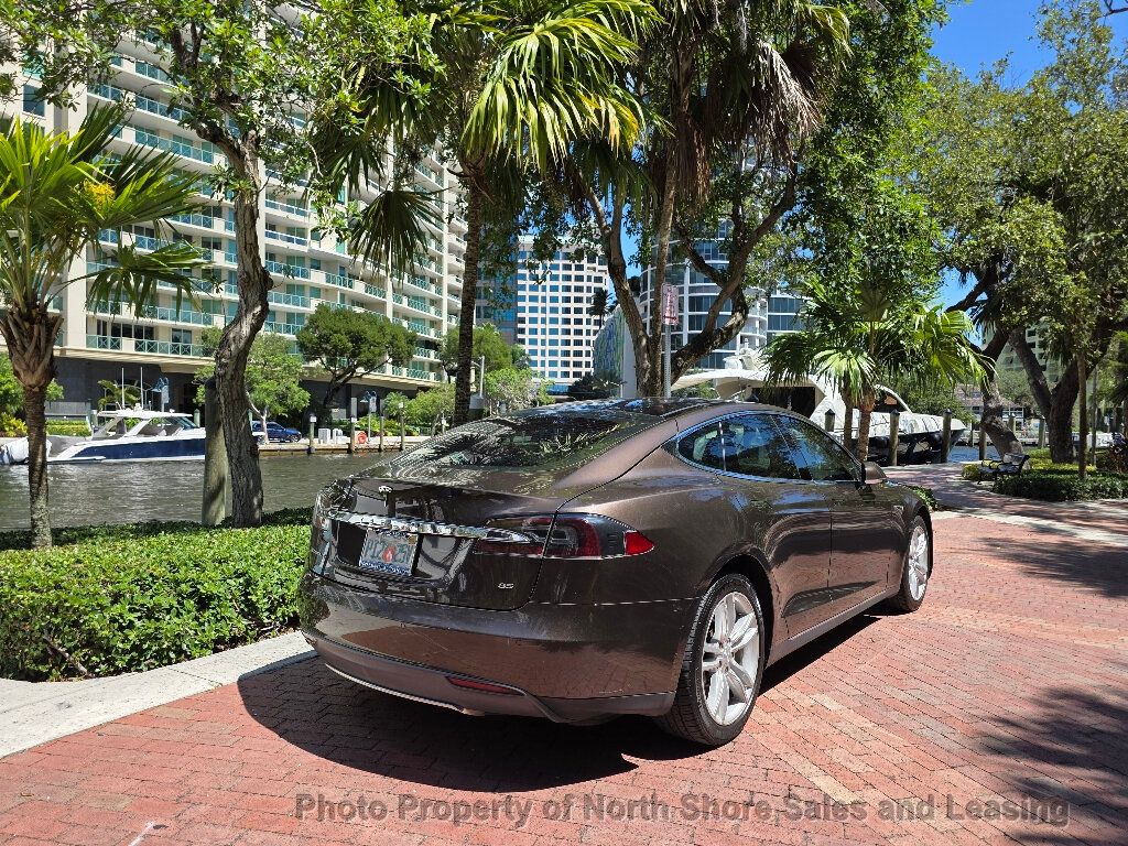 2014 Tesla Model S 85 photo 46