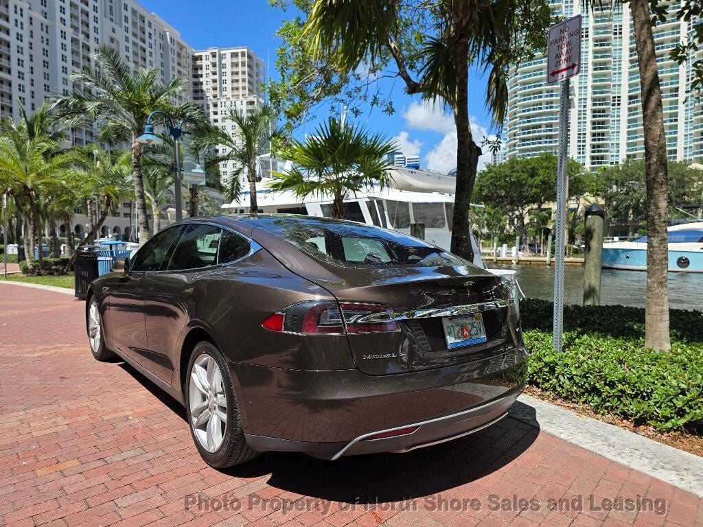 2014 Tesla Model S 85 photo 47