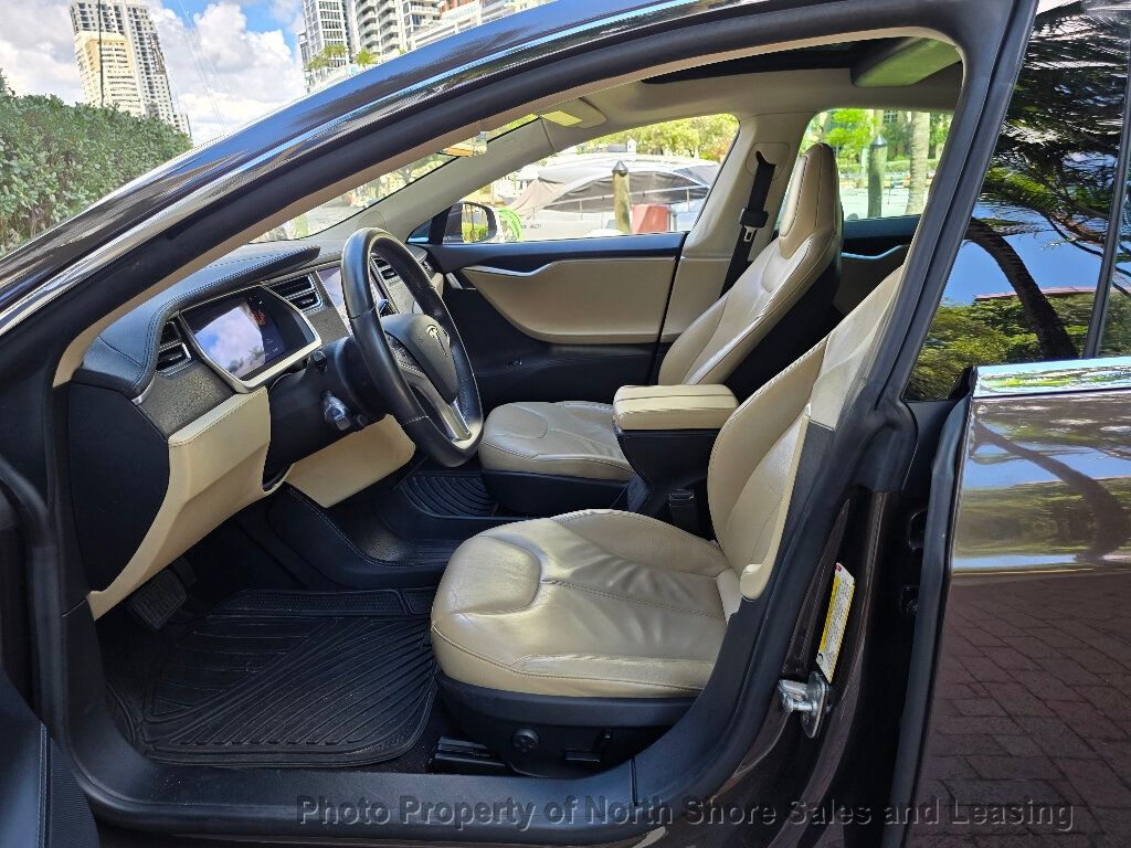 2014 Tesla Model S 85 photo 8