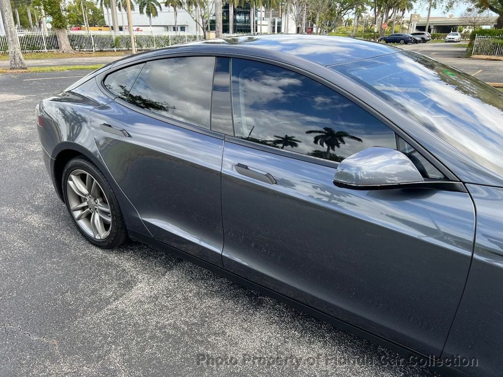 2014 Tesla Model S 60 Sedan Tech Package - 22246623 - 28