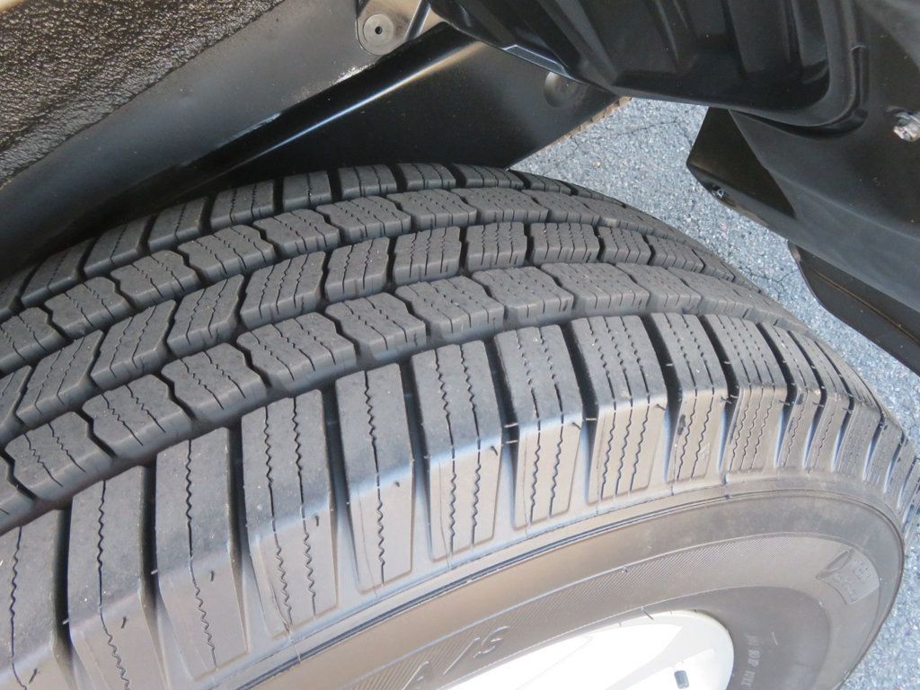 2014 Toyota 4Runner 2OWNER AZ 4RUNNER THIRD ROW SEAT EXTRA CLEAN SR5  - 22945329 - 14