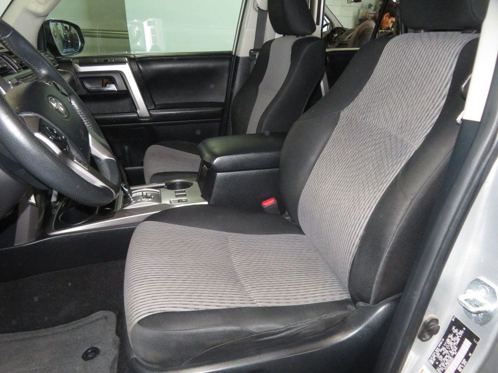2014 Toyota 4Runner 2OWNER AZ 4RUNNER THIRD ROW SEAT EXTRA CLEAN SR5  - 22945329 - 19