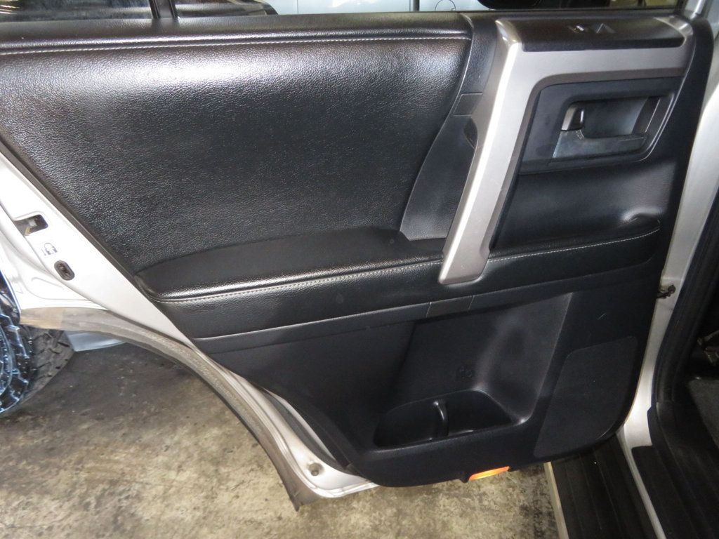 2014 Toyota 4Runner 2OWNER AZ 4RUNNER THIRD ROW SEAT EXTRA CLEAN SR5  - 22945329 - 20