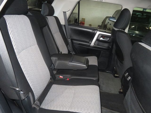 2014 Toyota 4Runner 2OWNER AZ 4RUNNER THIRD ROW SEAT EXTRA CLEAN SR5  - 22945329 - 30