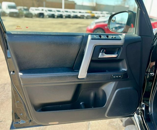 2014 Toyota 4Runner 4WD 4dr V6 SR5 - 22990494 - 9