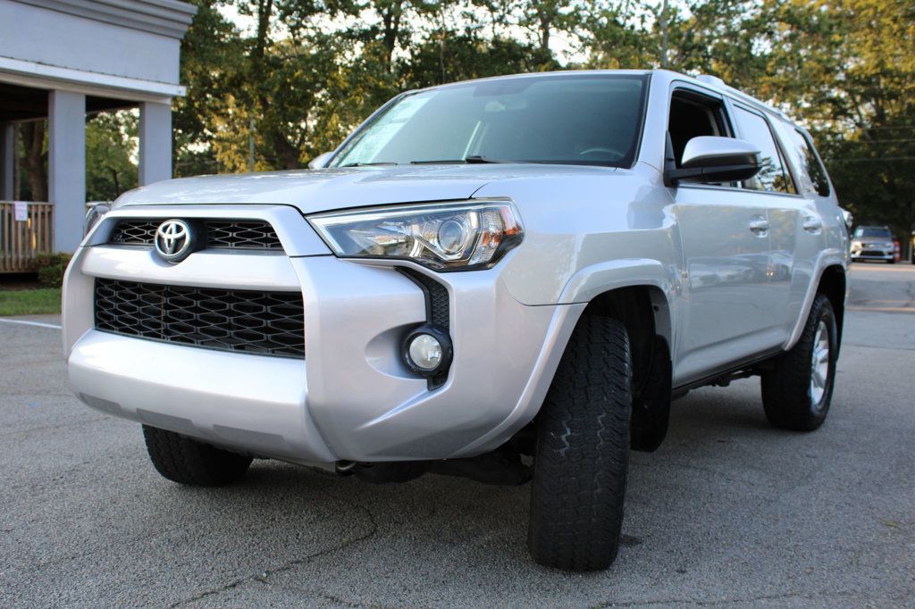 2014 Toyota 4Runner SR5 photo 10