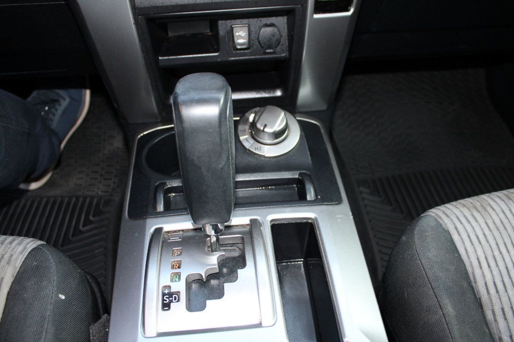 2014 Toyota 4Runner SR5 photo 17