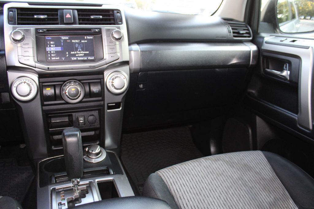 2014 Toyota 4Runner SR5 photo 18