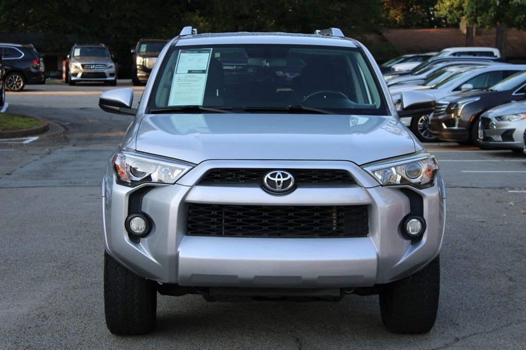 2014 Toyota 4Runner SR5 photo 2