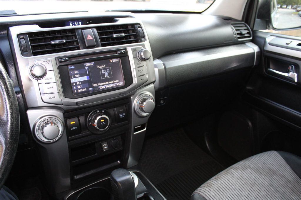 2014 Toyota 4Runner SR5 photo 33
