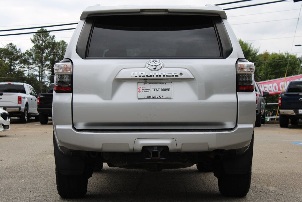 2014 Toyota 4Runner SR5 photo 7