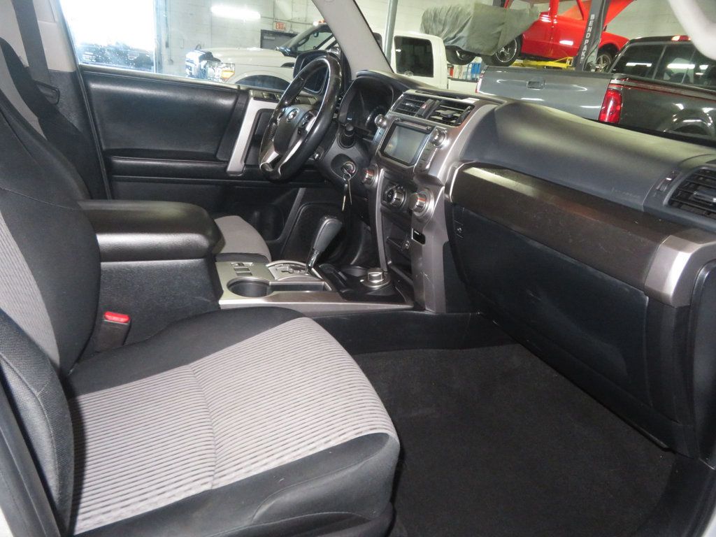 2014 Toyota 4Runner ARIZONA 1 OWNER SR5 4RUNNER LOW LOW MILES EXTAR CLEAN 4X4  - 22987761 - 34