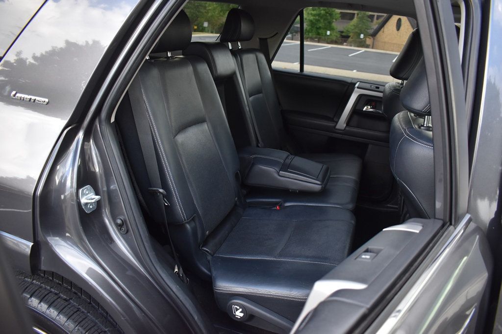 2014 Toyota 4Runner V6 Limited photo 3