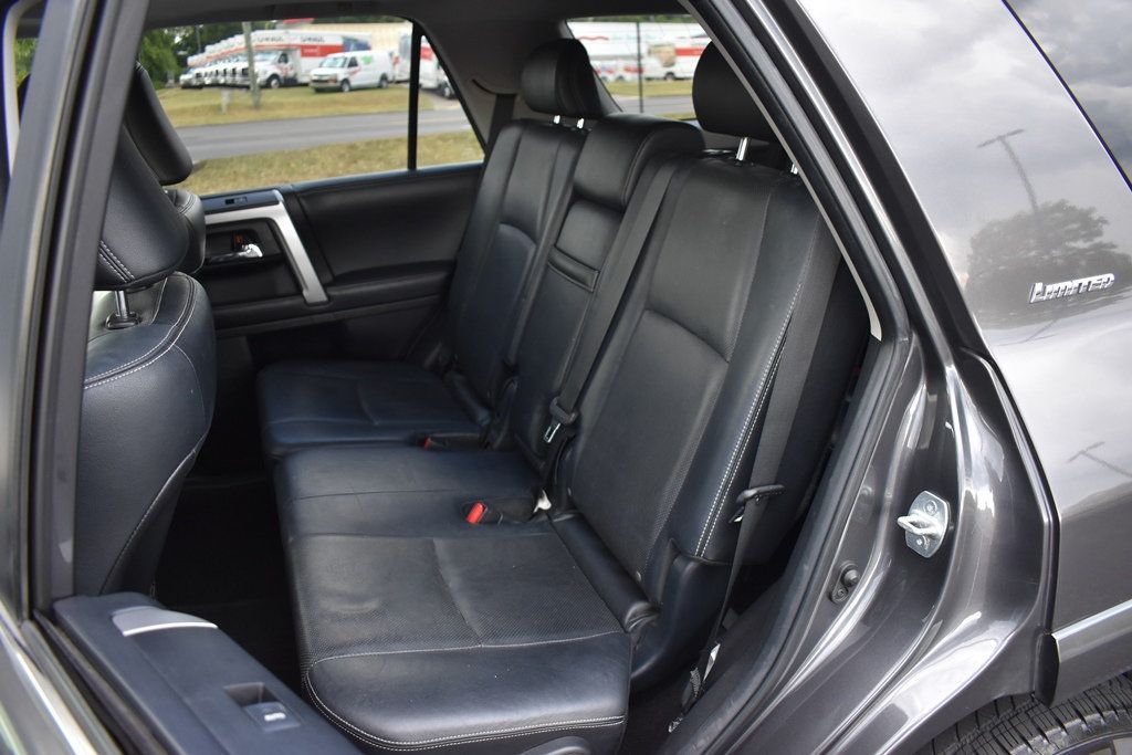 2014 Toyota 4Runner V6 Limited photo 4