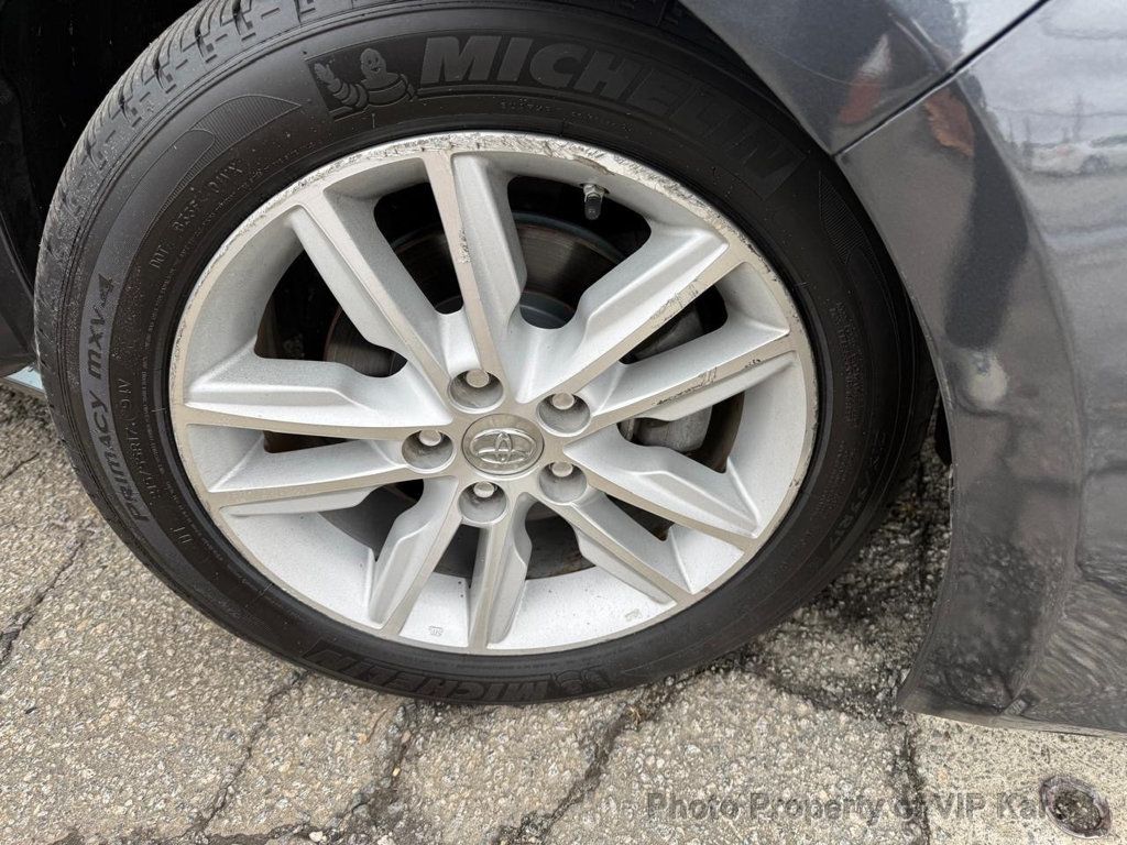 2014 Toyota Avalon 4dr Sedan XLE Premium - 22937915 - 16