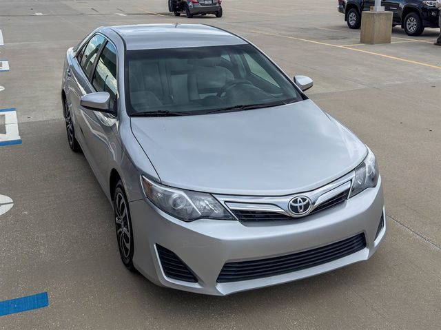 2014 Toyota Camry 2014.5 4dr Sedan I4 Automatic LE - 21964335 - 24