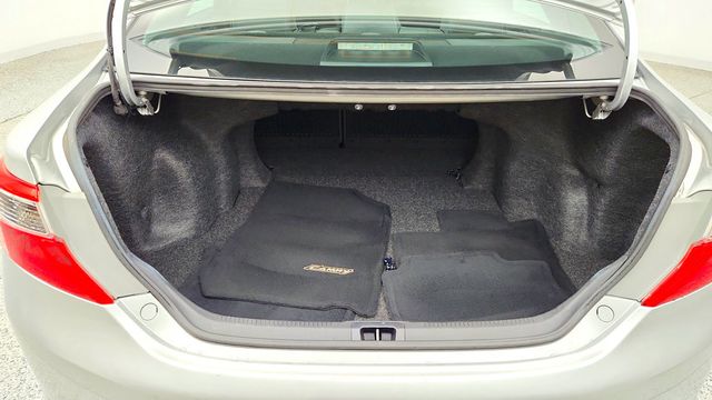 2014 Toyota Camry 2014.5 4dr Sedan I4 Automatic SE - 23089876 - 19