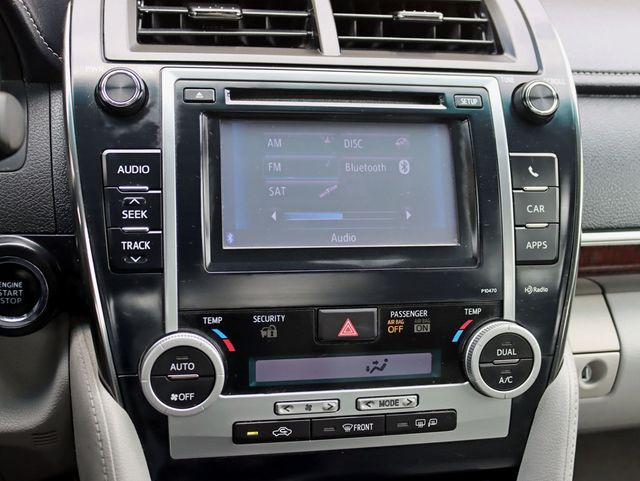 2014 Toyota Camry 2014.5 4dr Sedan I4 Automatic XLE - 23023524 - 13
