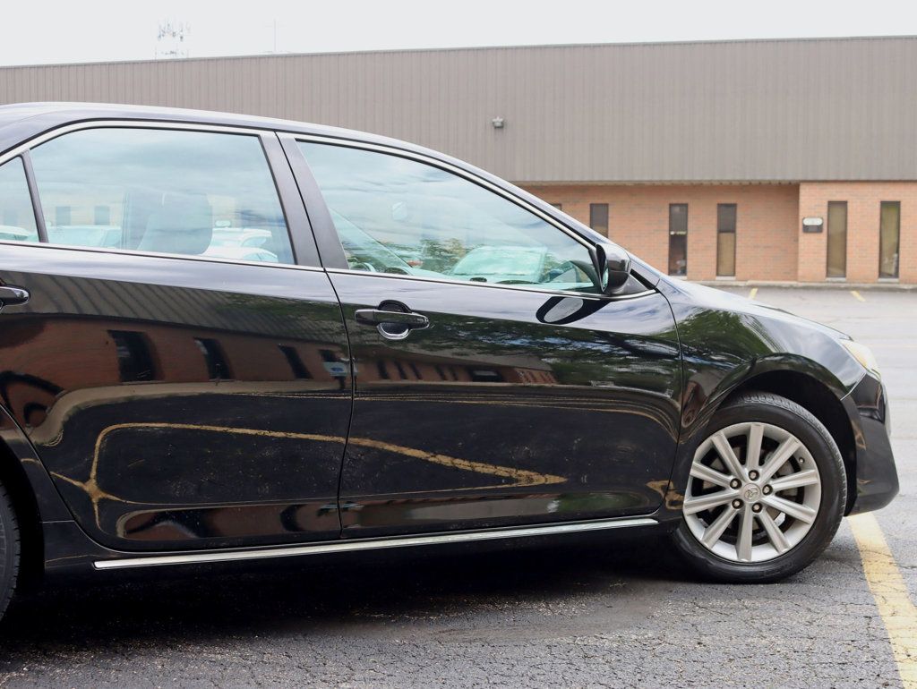 2014 Toyota Camry 2014.5 4dr Sedan I4 Automatic XLE - 23023524 - 3