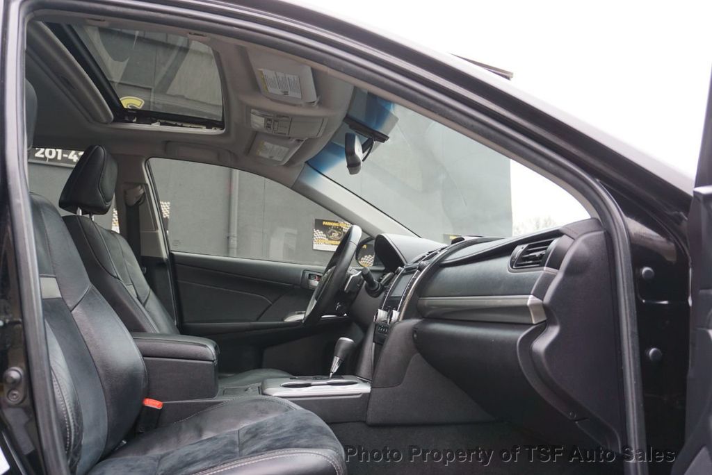 2014 Toyota Camry 2014.5 4dr Sedan V6 Automatic SE NAVI REAR CAM SUNROOF HOT SEATS - 22208744 - 10