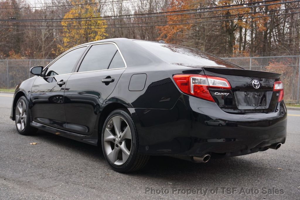 2014 Toyota Camry 2014.5 4dr Sedan V6 Automatic SE NAVI REAR CAM SUNROOF HOT SEATS - 22208744 - 4