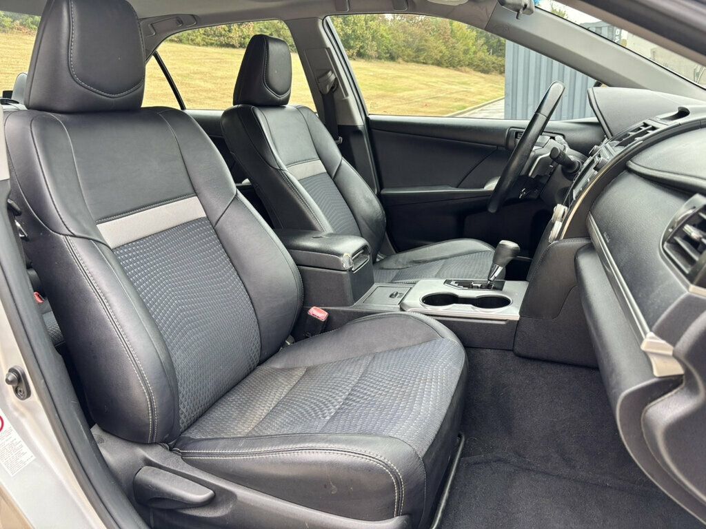 2014 Toyota Camry 2014 Toyota Camry SE - 23085429 - 11