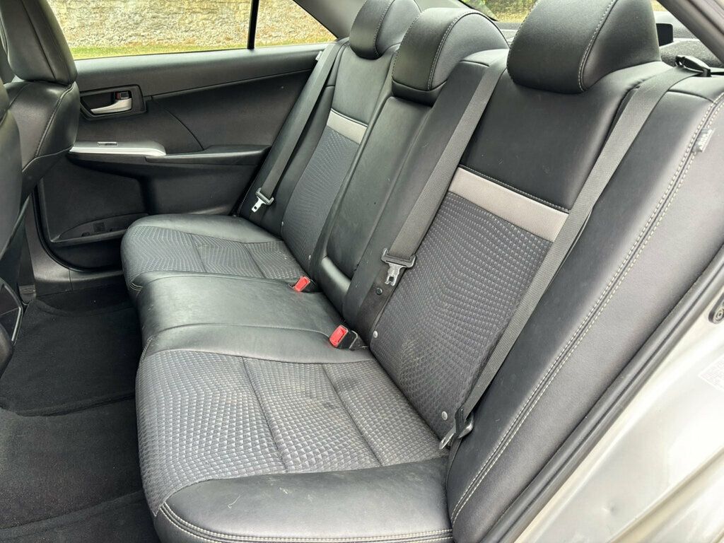 2014 Toyota Camry 2014 Toyota Camry SE - 23085429 - 16