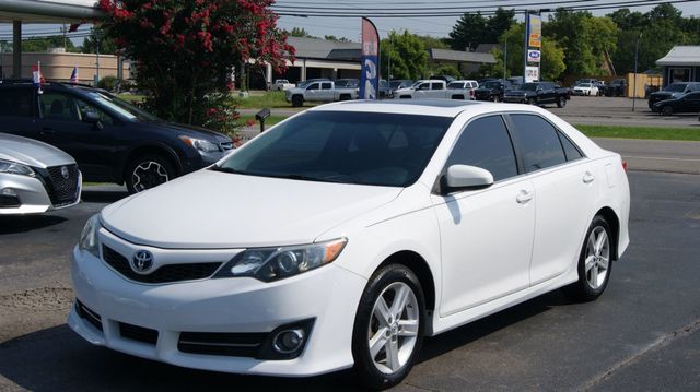2014 Toyota Camry 3 MONTH WARRANTY , JUST SERVICED , VERY CLEAN INSIDE AND OUT  - 23063502 - 1