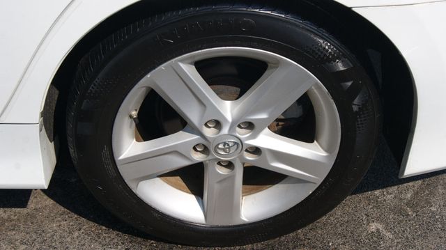 2014 Toyota Camry 3 MONTH WARRANTY , JUST SERVICED , VERY CLEAN INSIDE AND OUT  - 23063502 - 48