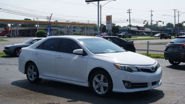 2014 Toyota Camry 3 MONTH WARRANTY , JUST SERVICED , VERY CLEAN INSIDE AND OUT  - 23063502 - 4