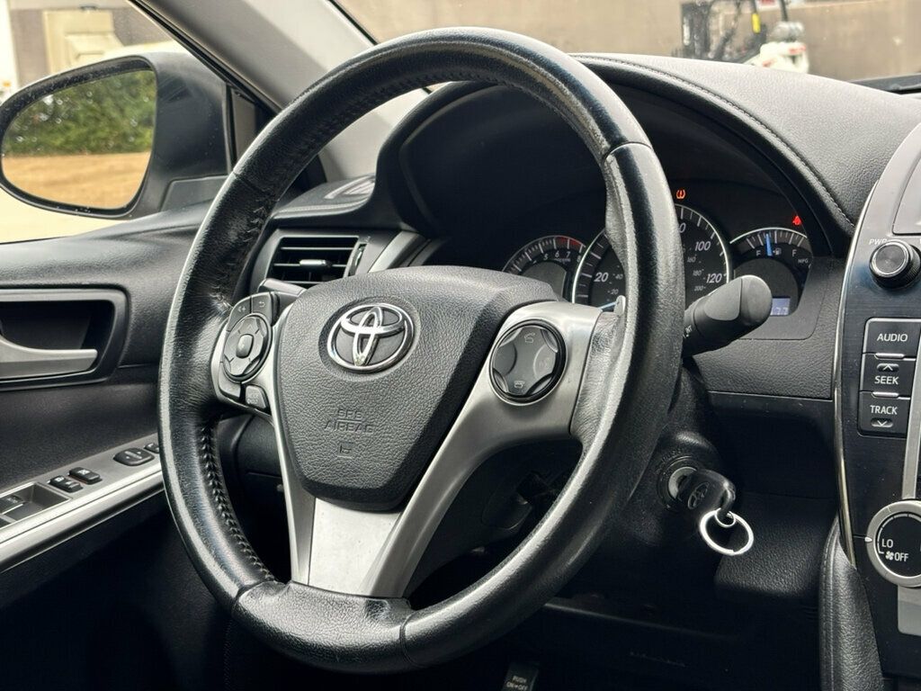 2014 Toyota Camry 4dr Sedan I4 Automatic SE Sport - 23085429 - 24