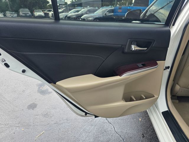 2014 Toyota Camry 4dr Sedan V6 Automatic XLE - 23079885 - 16