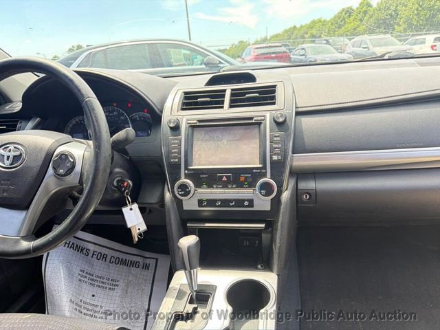 2014 Toyota Camry L - 23023464 - 8