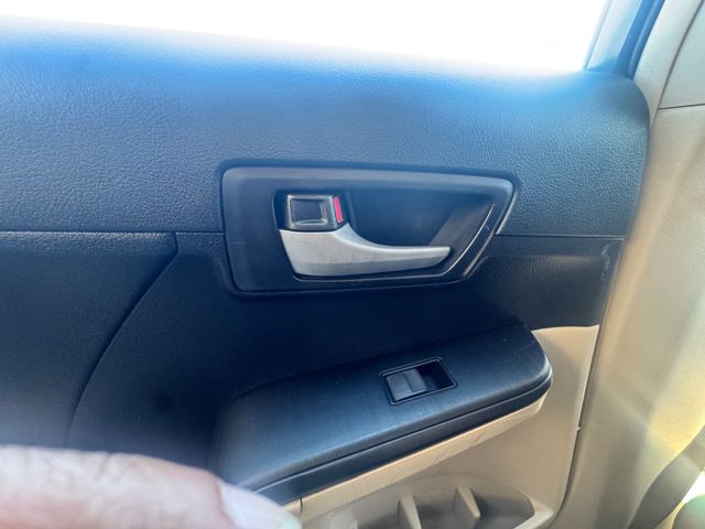 2014 Toyota Camry L - 23072257 - 12