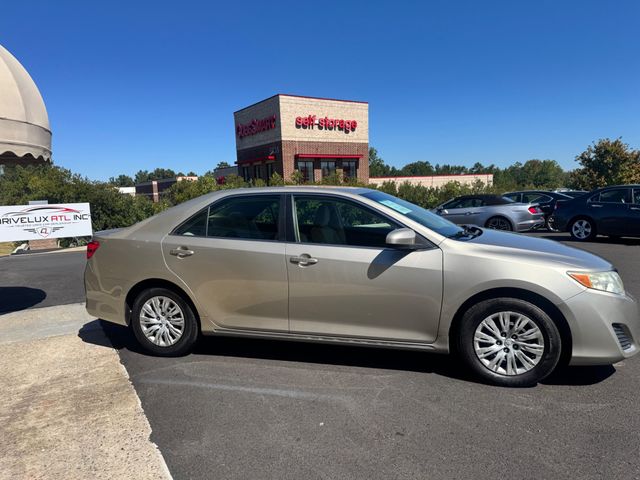 2014 Toyota Camry L - 23072257 - 3
