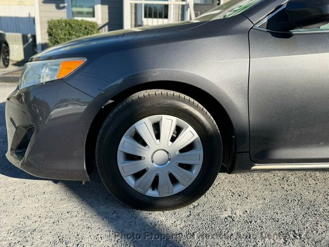 2014 Toyota Camry LE - 22995075 - 8