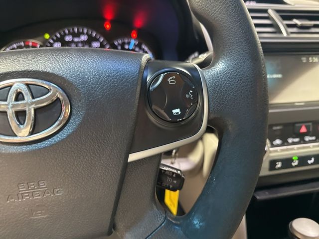 2014 Toyota Camry LE - 23012195 - 10