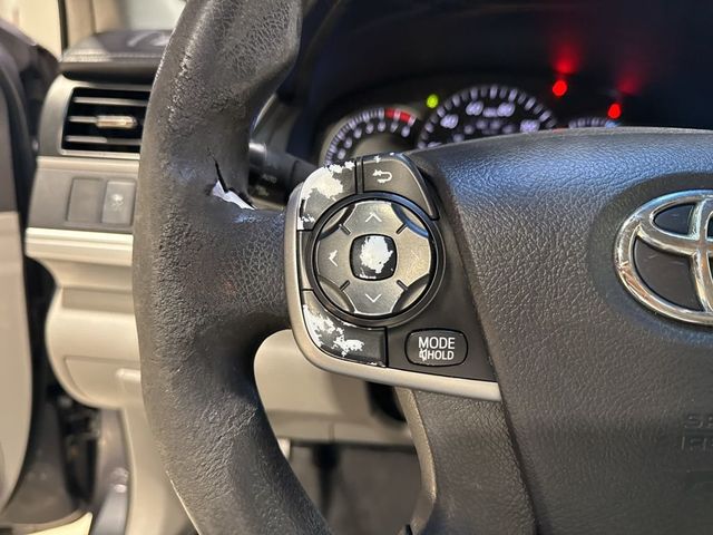 2014 Toyota Camry LE - 23012195 - 11