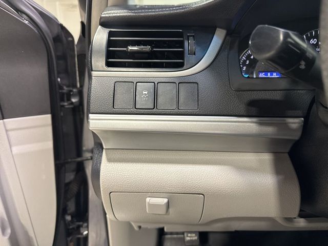 2014 Toyota Camry LE - 23012195 - 12