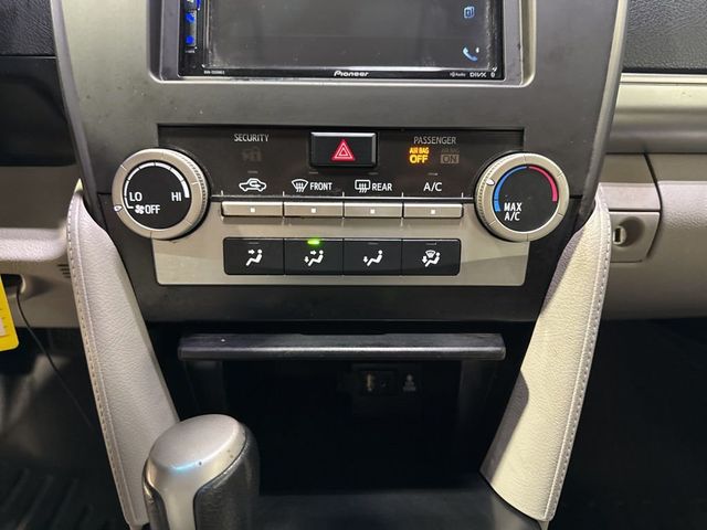 2014 Toyota Camry LE - 23012195 - 17